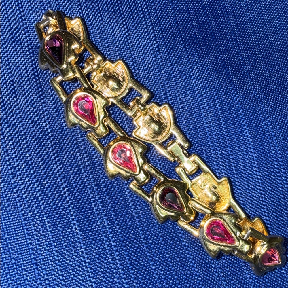 RARE 80's Swan Swarovski Gold Tennis 7.5" Bracelet Pink Purple Teardrop Crystals - Picture 3 of 9